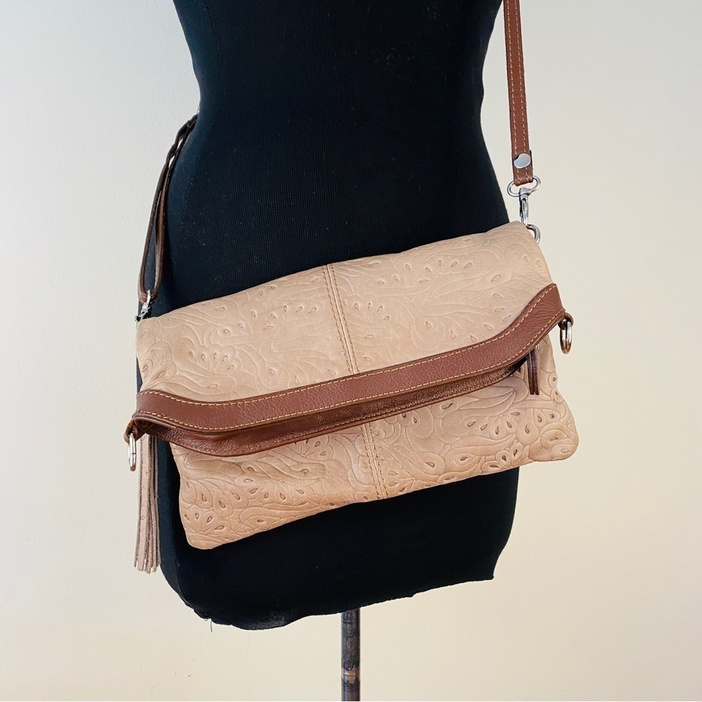 LEATHER Crossbody bag adjustable multi use zippered pockets adjustable strap - Picture 3 of 16